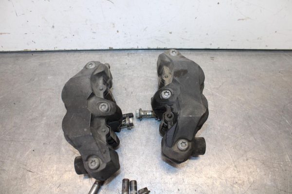 08-10 SUZUKI GSXR 600  RIGHT LEFT FRONT BRAKE CALIPER SET PAIR CALIPERS BB101 - Image 9