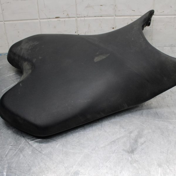 08-16 YAMAHA YZF R6 FRONT DRIVERS SEAT PAD SADDLE  BB465