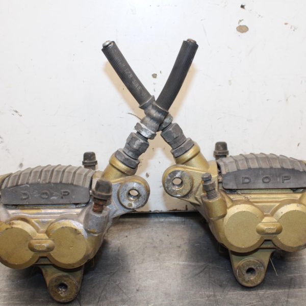 1988 Suzuki Katana 600 GSX600F  FRONT BRAKE CALIPER SET PAIR CALIPERS BB94