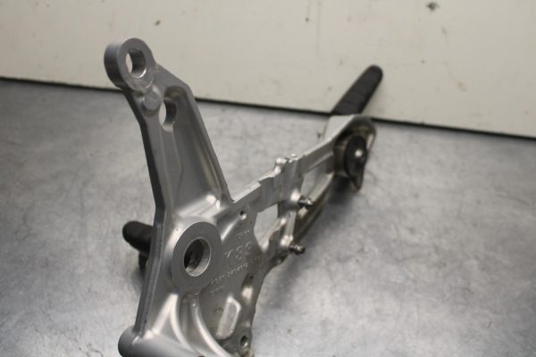 20-23 BMW F900R RIGHT REARSET REAR SET DRIVER FOOT PEG BRACKET  BB603 - Image 16