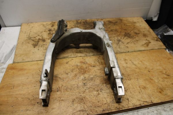 98-05 HONDA SUPER HAWK 1000 VTR1000F REAR SWINGARM SUSPENSION SWING ARM BB341 - Image 8