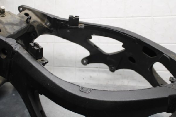 05 YAMAHA YZF R6S FRAME CHASSIS BB600 - Image 16