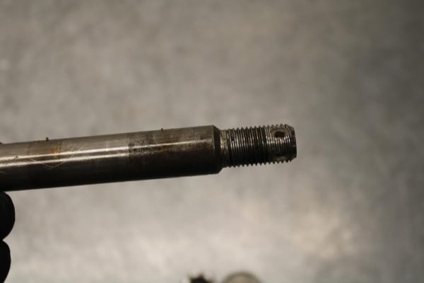 1977 Yamaha XS750 FRONT WHEEL RIM AXLE PIVOT BOLT 341-25181-01-00 BB554 - Image 11