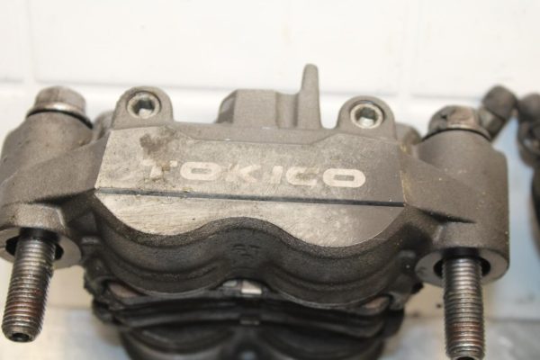 2008 Honda CBR1000RR RIGHT LEFT FRONT BRAKE CALIPER SET PAIR CALIPERS BB579 - Image 3