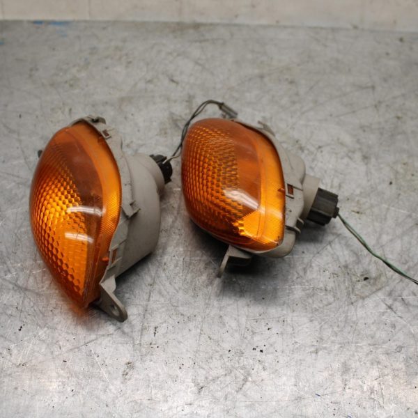 99-07 SUZUKI HAYABUSA  FRONT LEFT RIGHT TURN SIGNALS LIGHT INDICATORS BB426